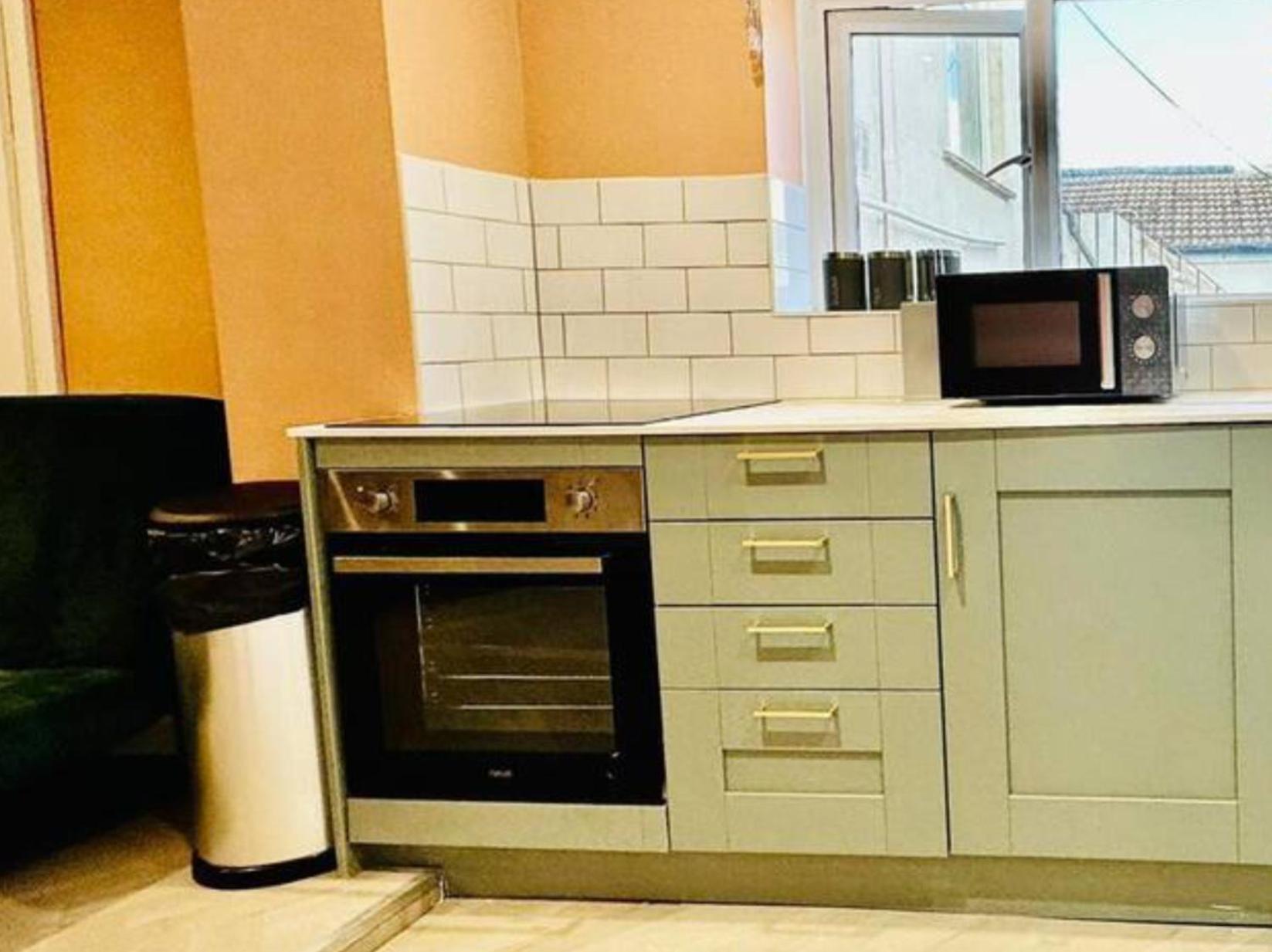 Flash Sale Brighton Train Station 1 Bedroom Flat Bn137Che03 Экстерьер фото